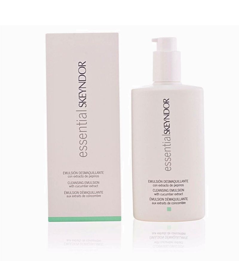 Sữa rửa mặt Skeyndor Cleansing Emulsion With Cucumber Extract làm sạch sâu và kiểm soát dầu 250ml