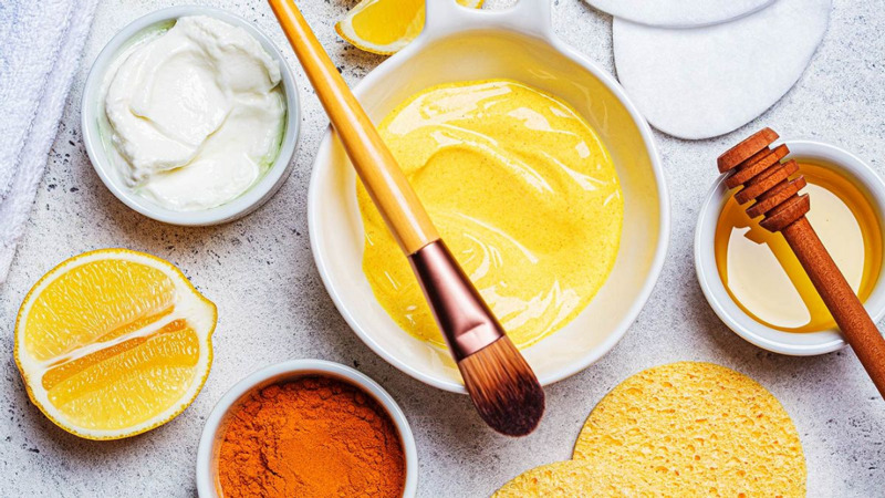 cách làm trắng da mặt bằng kem đánh răng