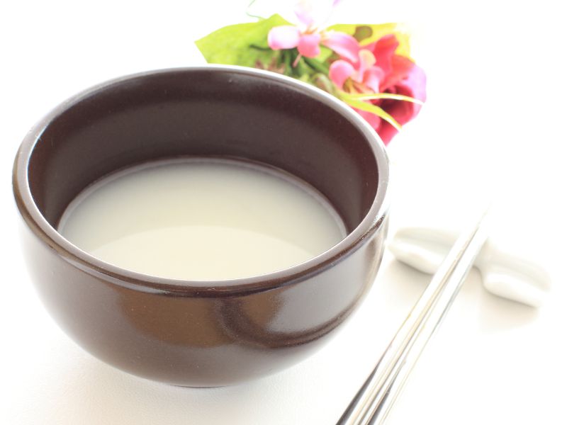 làm trắng da bằng rượu gạo