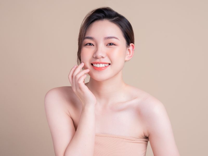 cách làm mặt nạ trứng gà trắng da
