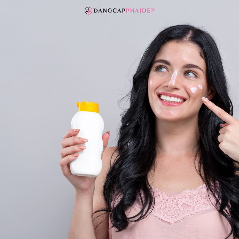 Thoa kem chống nắng đúng cách để mang lại hiệu quả