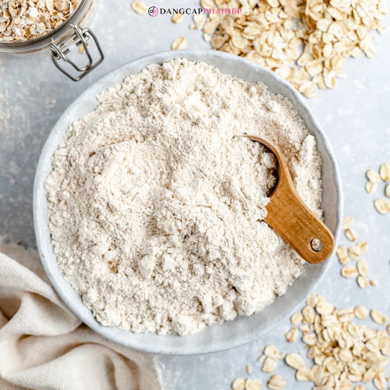 Bột yến mạch chứa nhiều chất chống oxy hóa và kháng viêm.