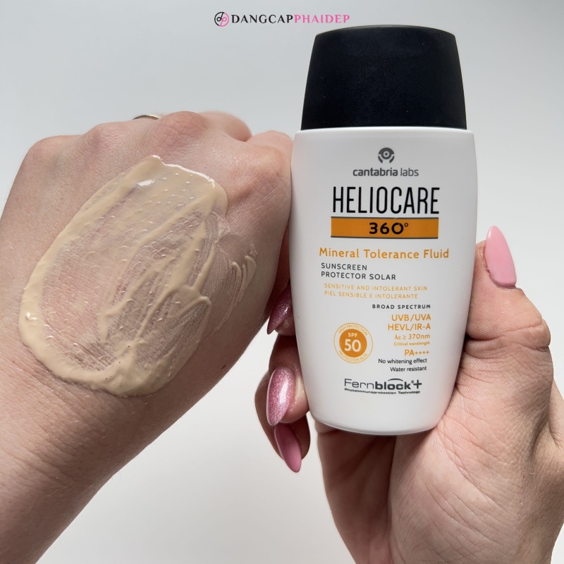 Heliocare 360 Mineral Tolerance Fluid SPF50 bảo vệ vượt trội.