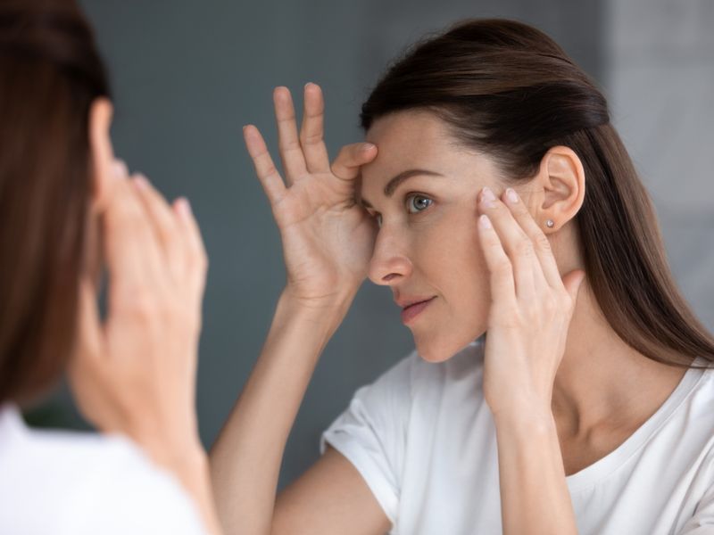 Bảo vệ da đúng cách sau peel sẽ hỗ trợ da tránh được tình trạng kích ứng, ửng đỏ