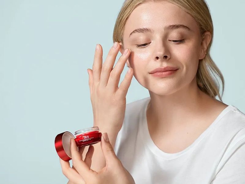 review trị thâm mắt skii
