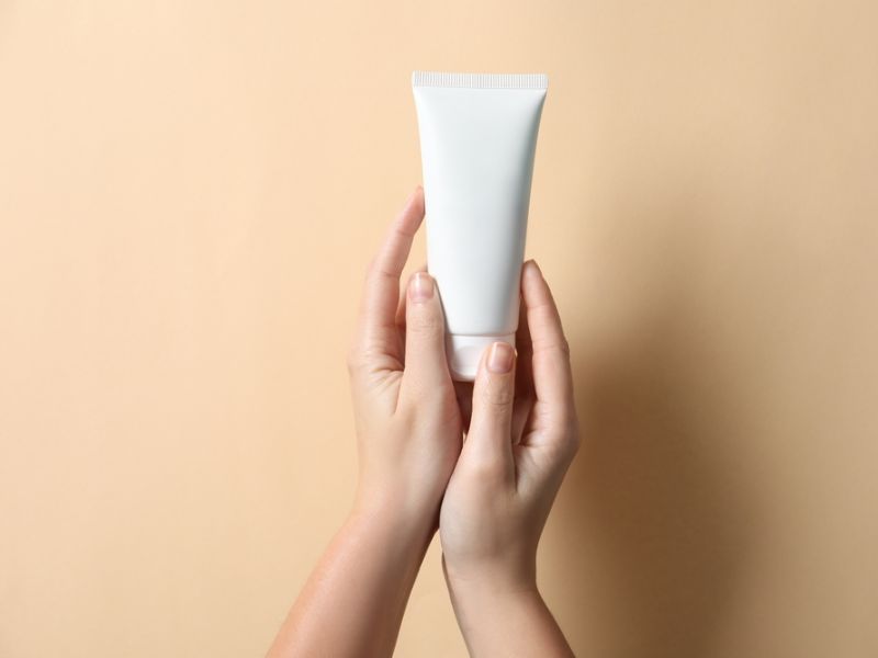 Dùng sữa rửa mặt sai loại da khiến da dễ kích ứng 