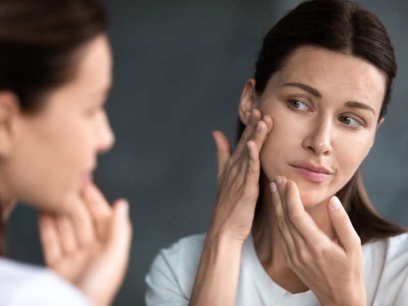 Uống collagen có nóng không? Nguyên nhân và cách xử lý 